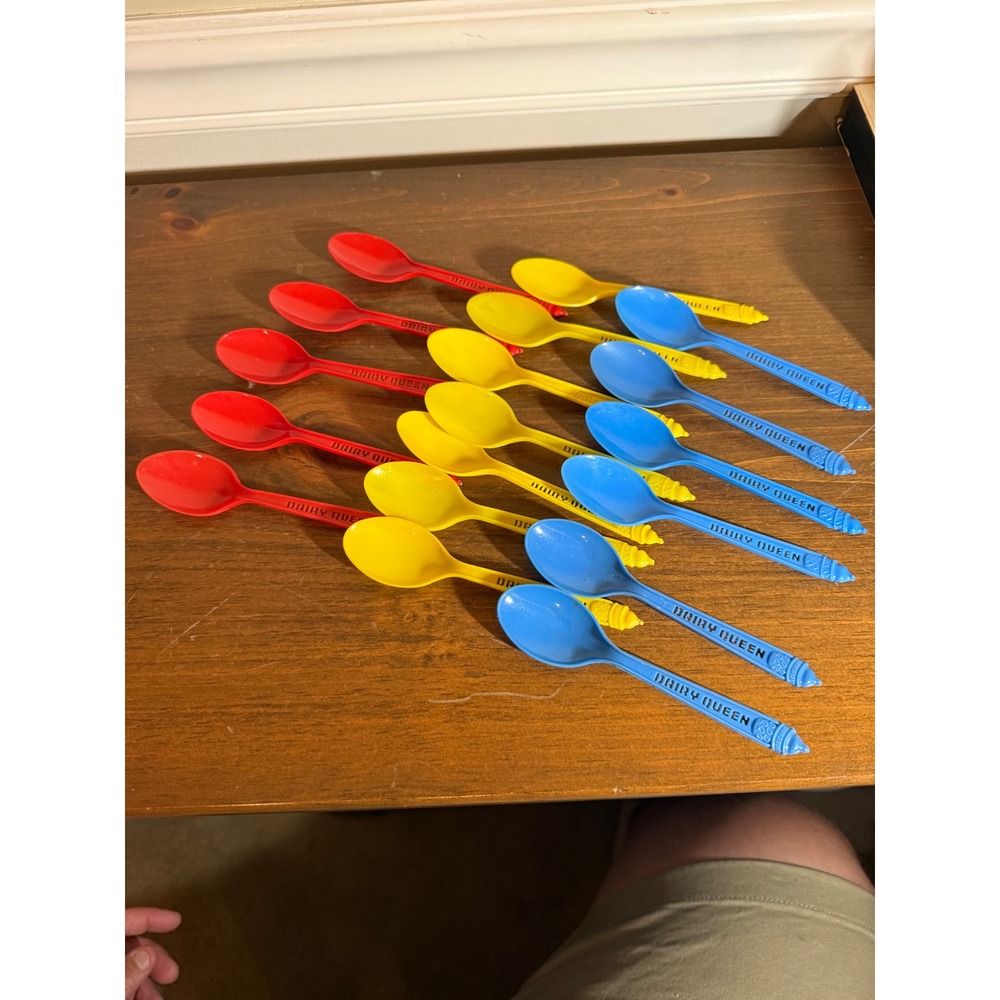 Vintage Dairy Queen Plastic Spoons Lot Red Yellow Blue DQ Ice Cream Memorabilia